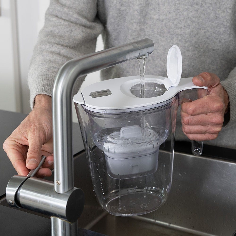 Philips Waterfilterkan 3.4L + 3 Micro X-Clean Waterfilter (filtert PFAS) AWP2953WHT3